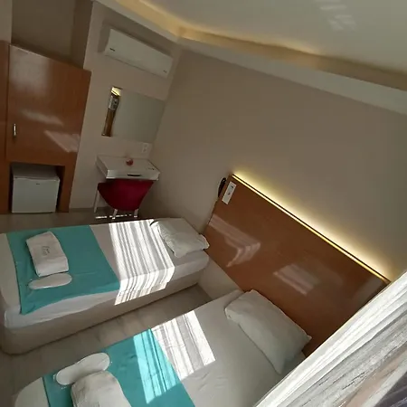 Mavi Liman Hotel *